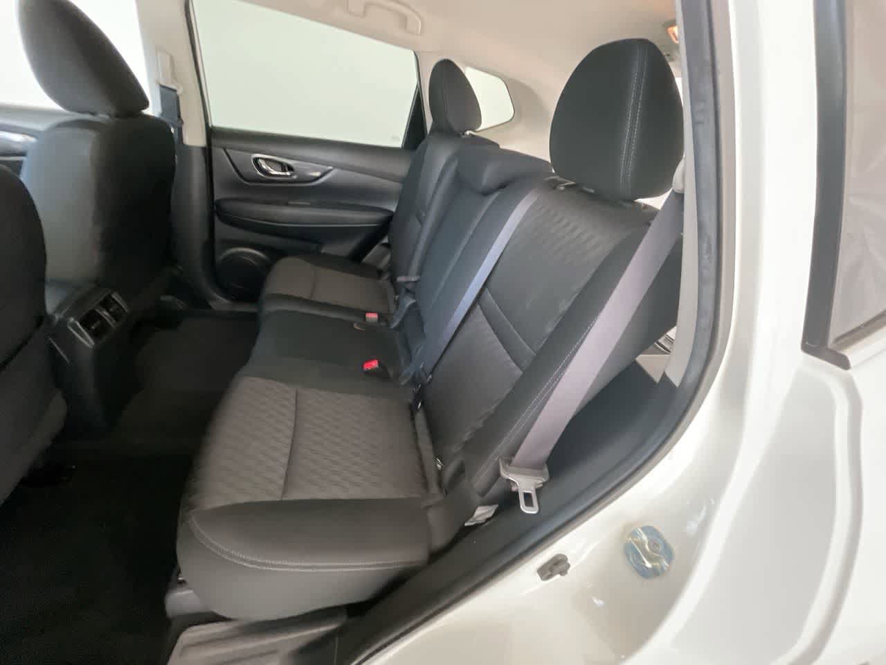 Thumbnail: 2019 Nissan Rogue - 21