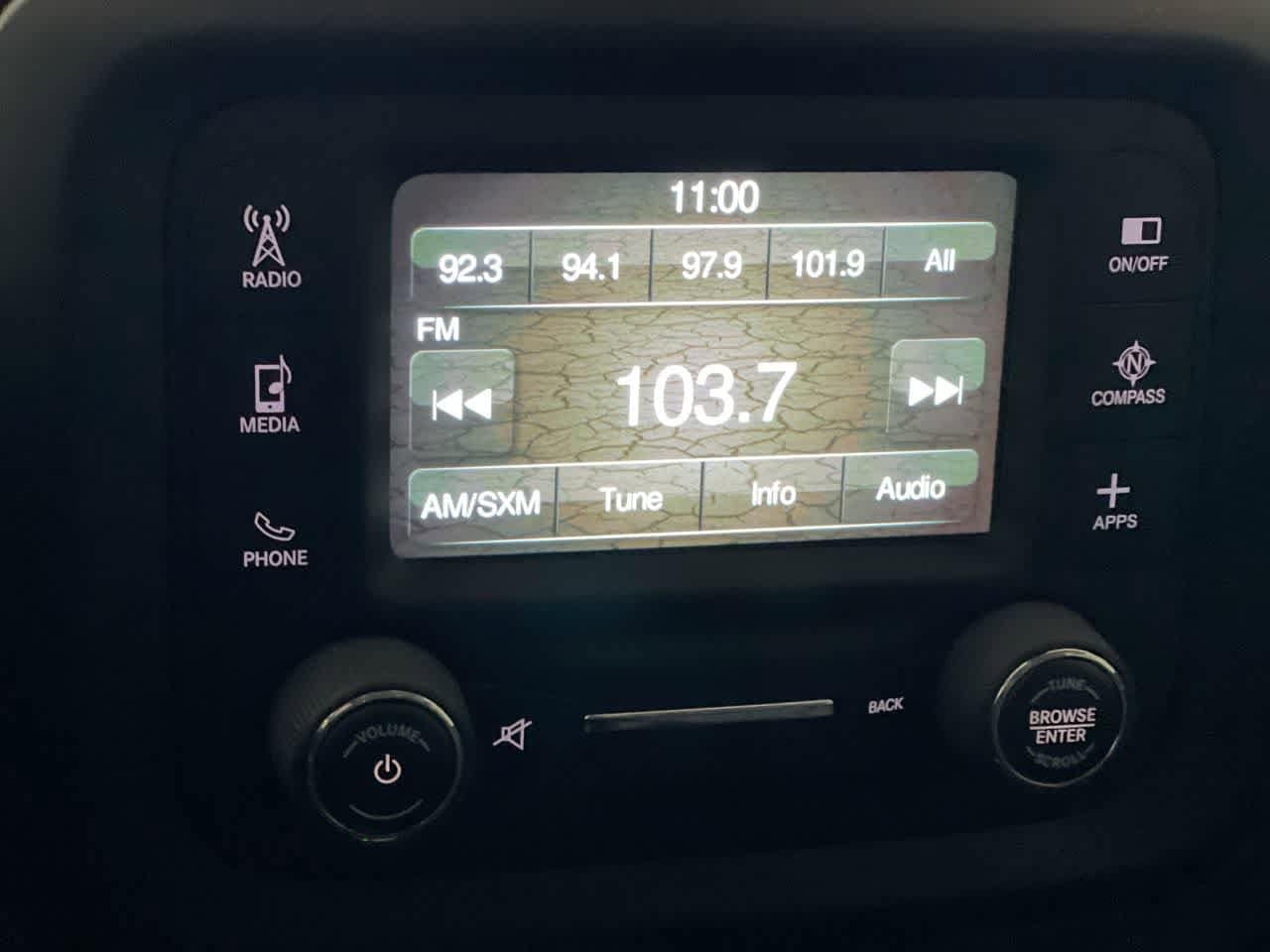 Thumbnail: 2017 Jeep Renegade - 16