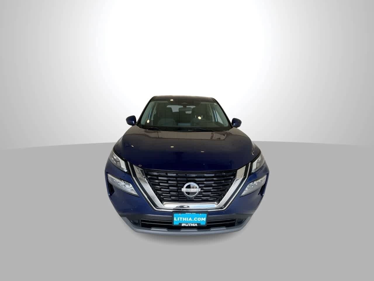 Thumbnail: 2022 Nissan Rogue - 3