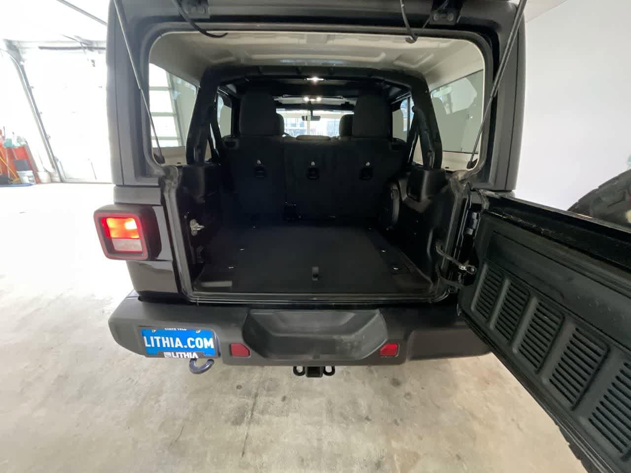 Thumbnail: 2022 Jeep Wrangler - 24