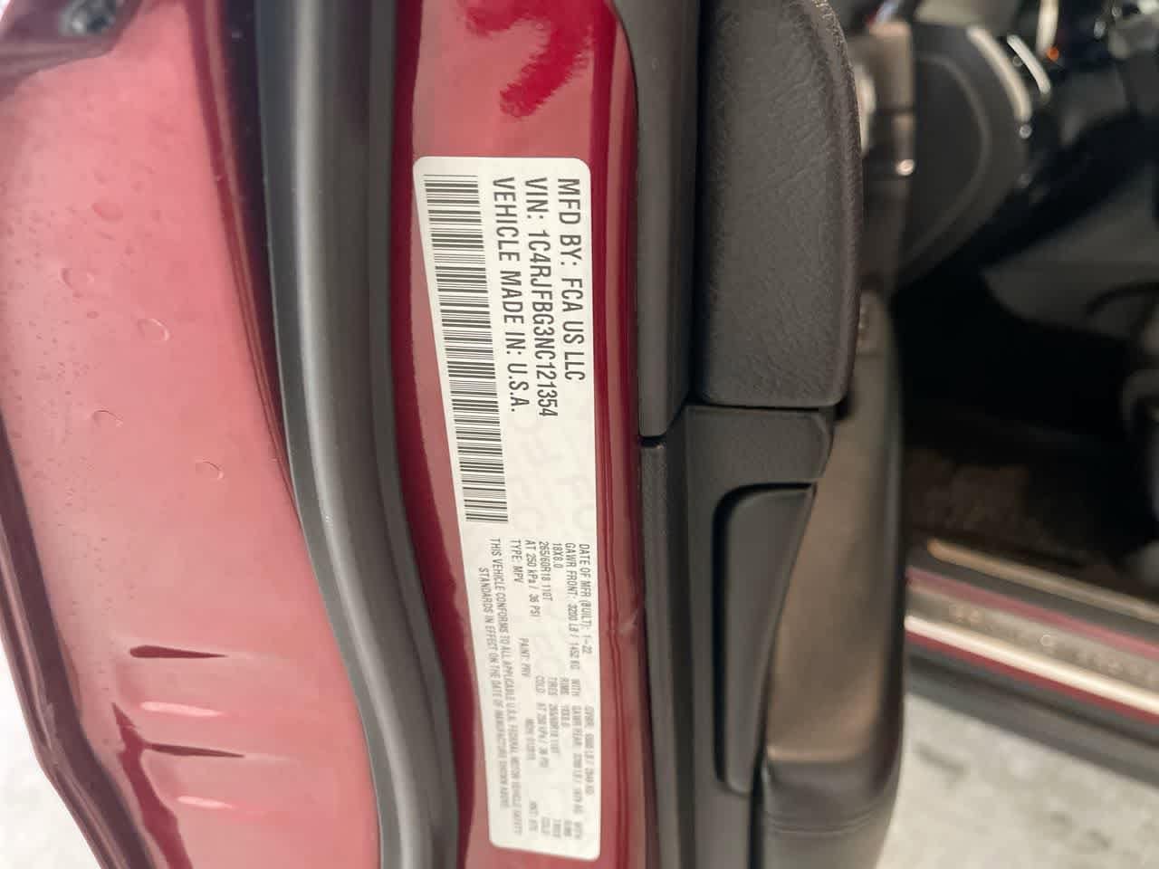 Thumbnail: 2022 Jeep Grand Cherokee - 28