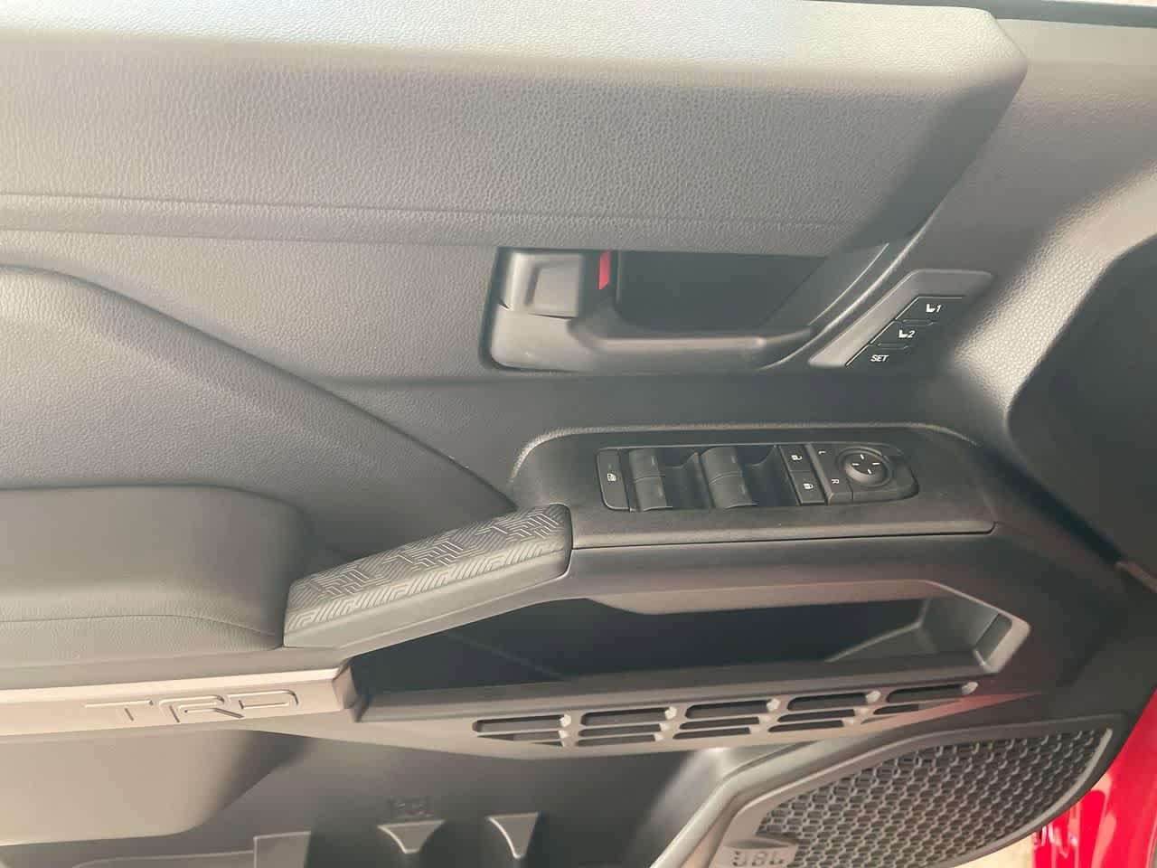 Thumbnail: 2025 Toyota 4Runner - 13