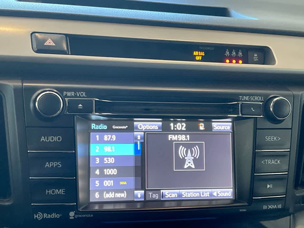 Thumbnail: 2018 Toyota RAV4 - 16