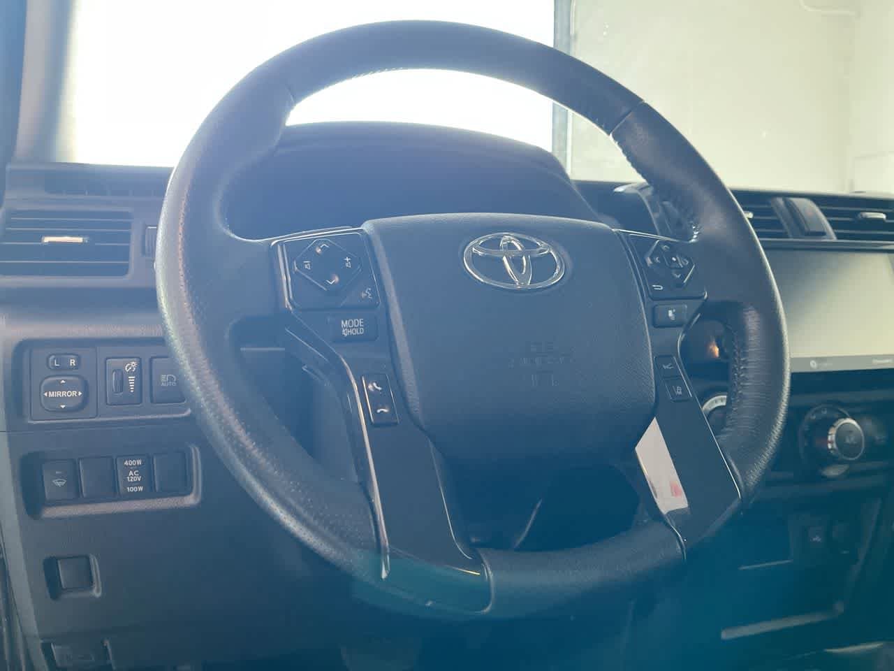 Thumbnail: 2020 Toyota 4Runner - 14