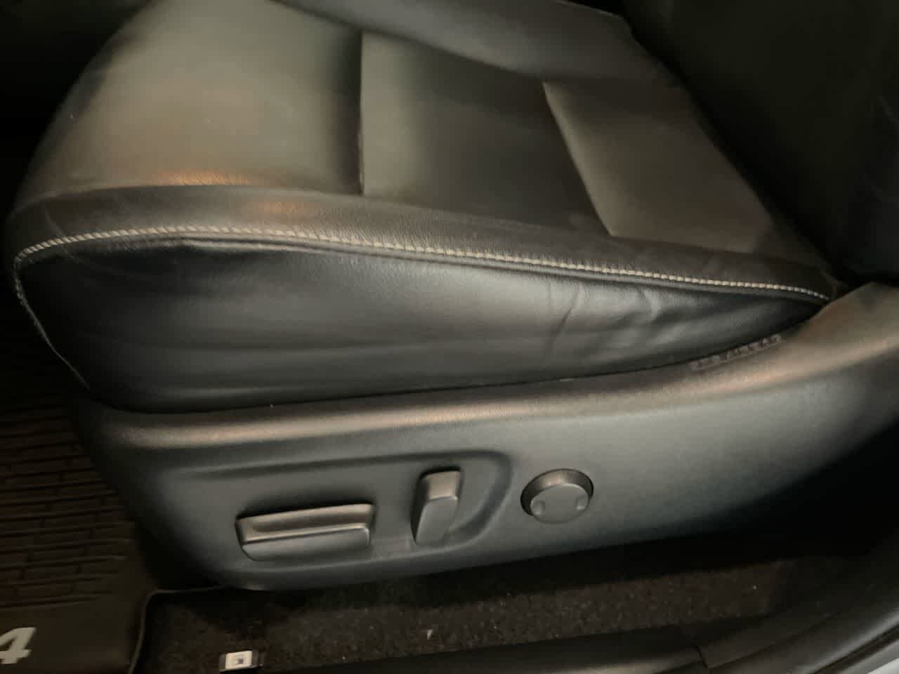 Thumbnail: 2017 Toyota RAV4 - 12