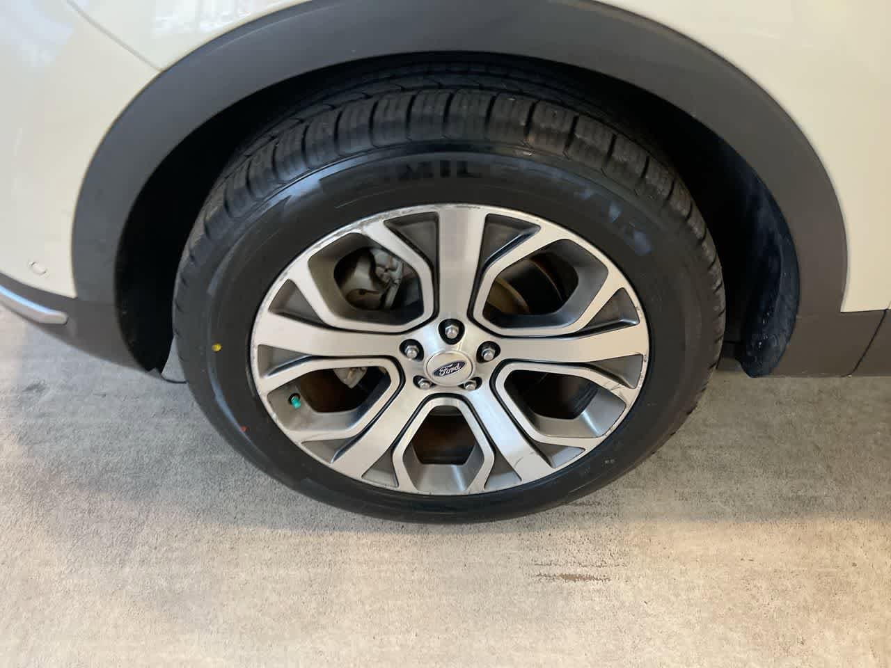 Thumbnail: 2018 Ford Explorer - 10