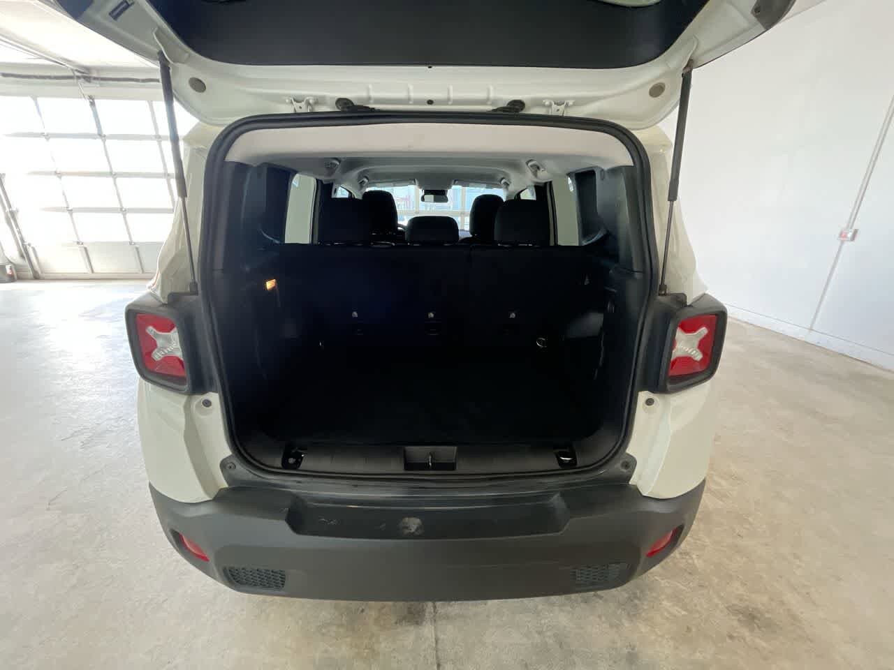 Thumbnail: 2023 Jeep Renegade - 23