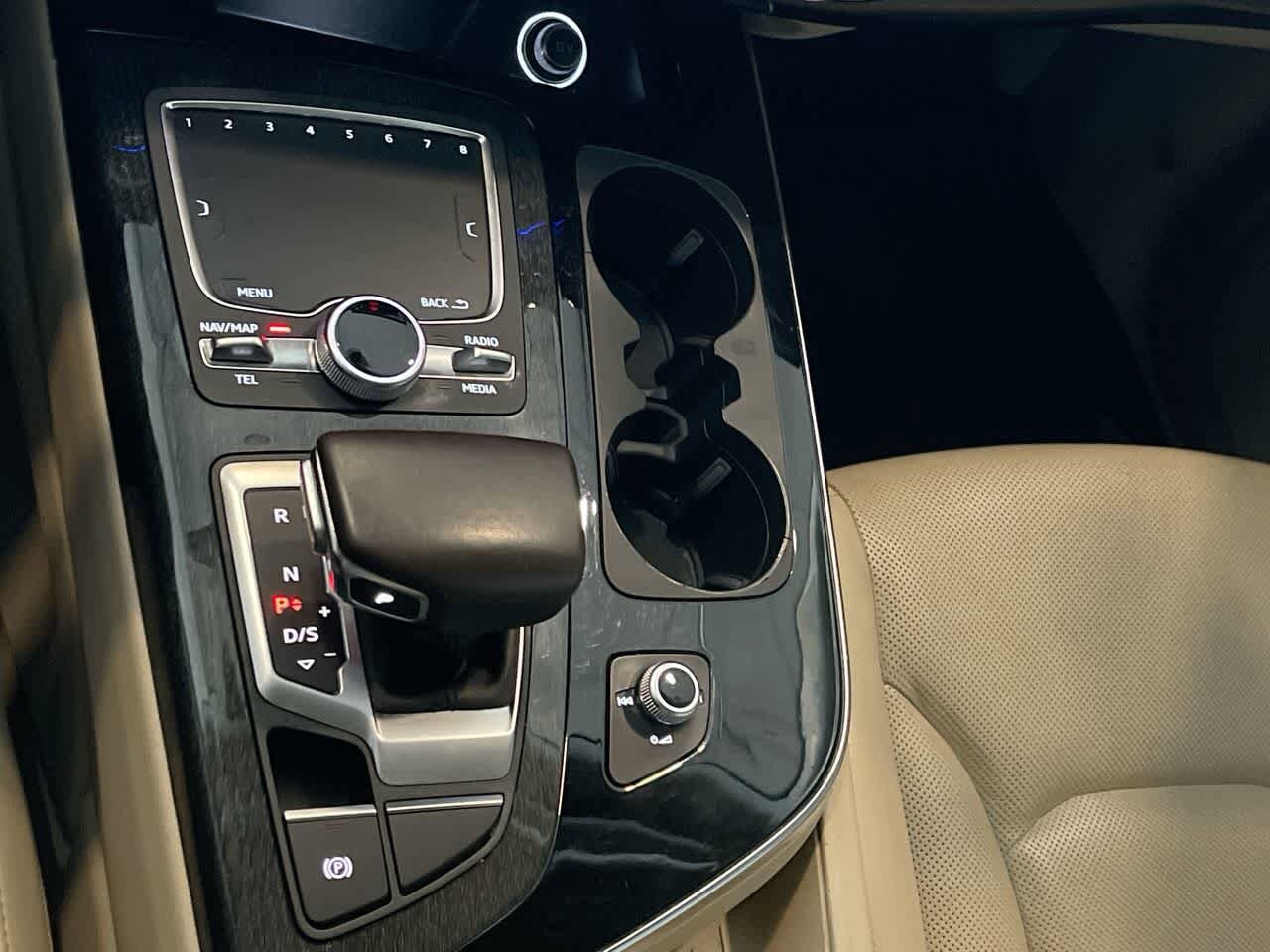 Thumbnail: 2019 Audi Q7 - 20