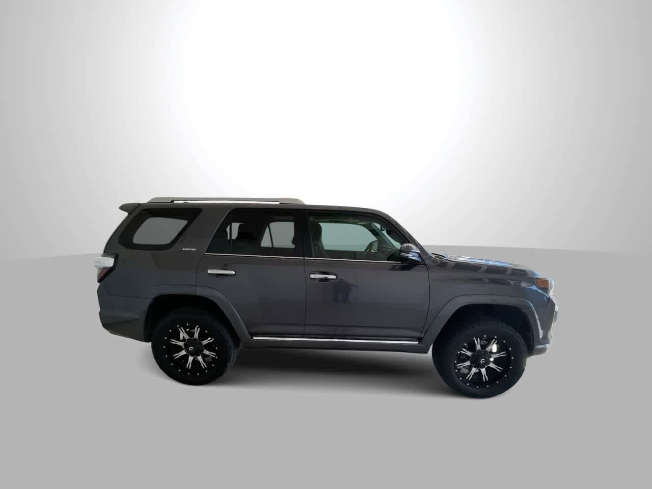 Thumbnail: 2019 Toyota 4Runner - 9