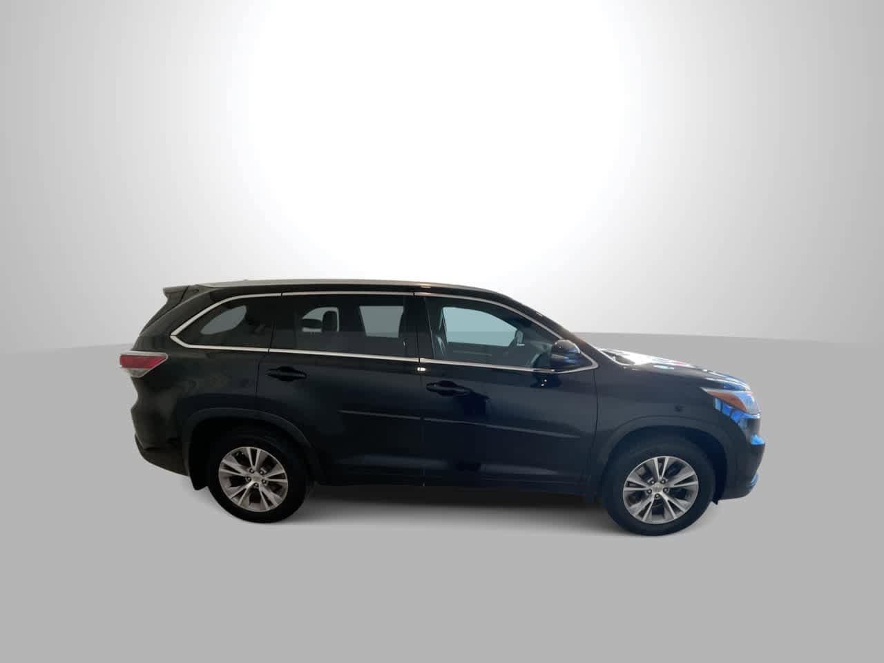 Thumbnail: 2015 Toyota Highlander - 9