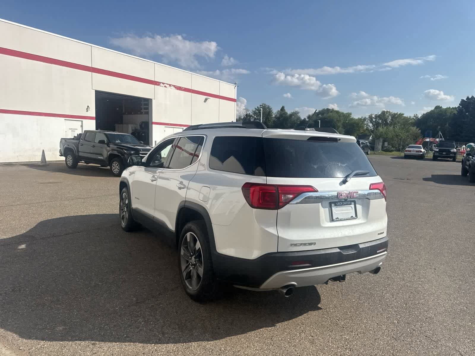 Thumbnail: 2017 GMC Acadia - 15