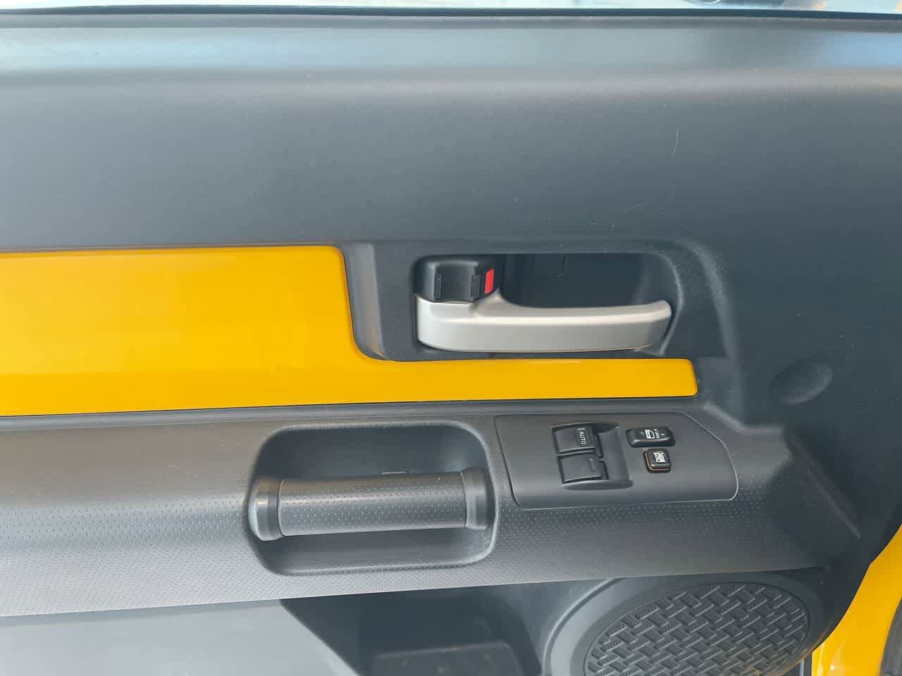 Thumbnail: 2009 Toyota FJ Cruiser - 13