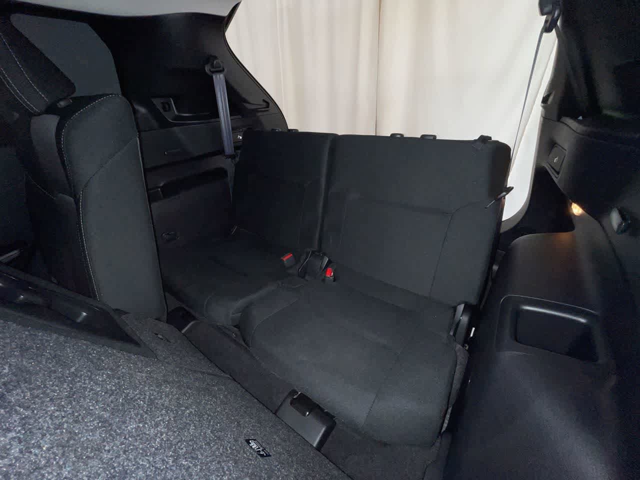 Thumbnail: 2022 Mitsubishi Outlander - 22