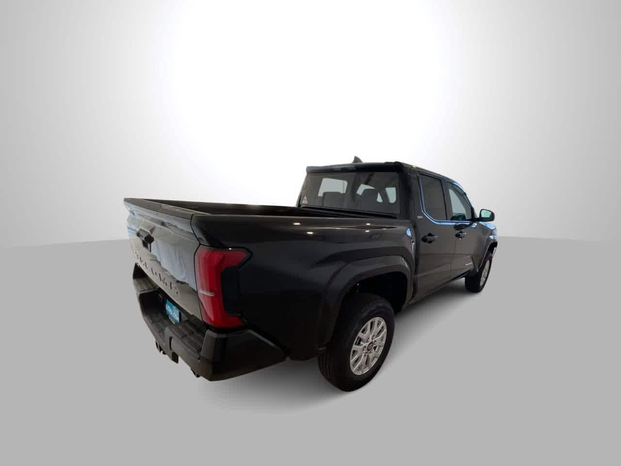 2026 Toyota Tacoma SR5 - Photo 8
