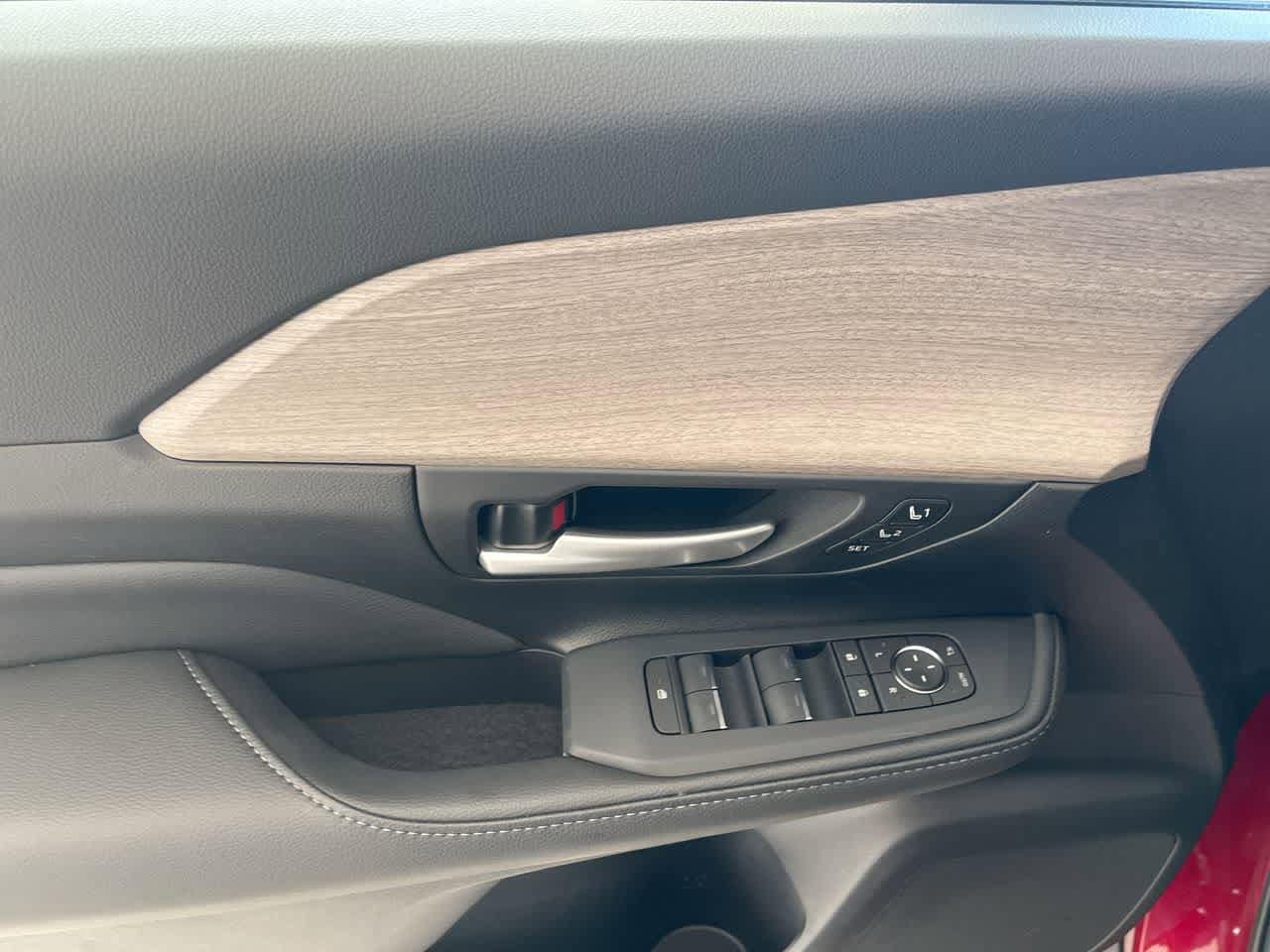 Thumbnail: 2026 Toyota Grand Highlander - 13