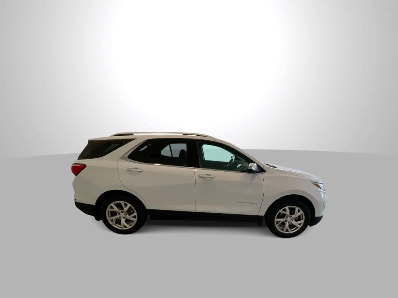 Thumbnail: 2021 Chevrolet Equinox - 9