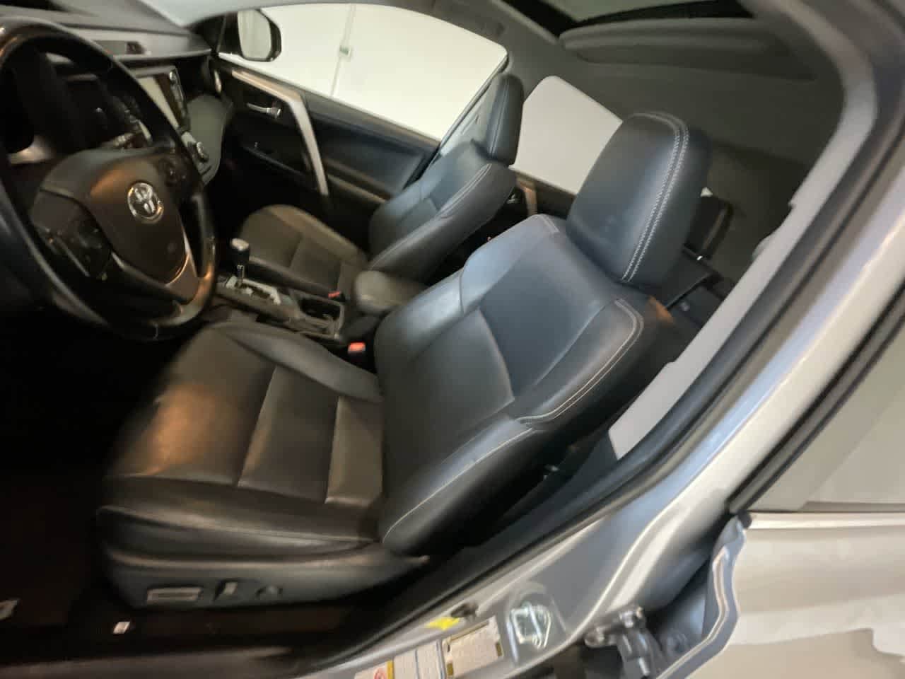 Thumbnail: 2017 Toyota RAV4 - 11