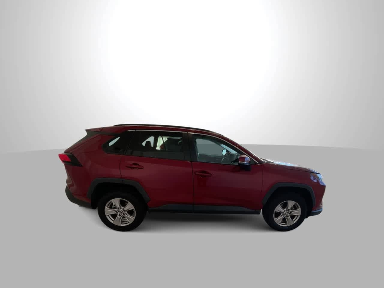 Thumbnail: 2022 Toyota RAV4 - 9