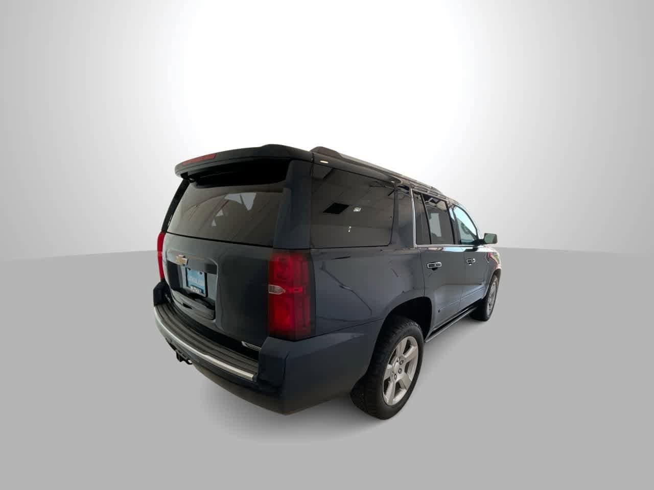 Thumbnail: 2017 Chevrolet Tahoe - 8