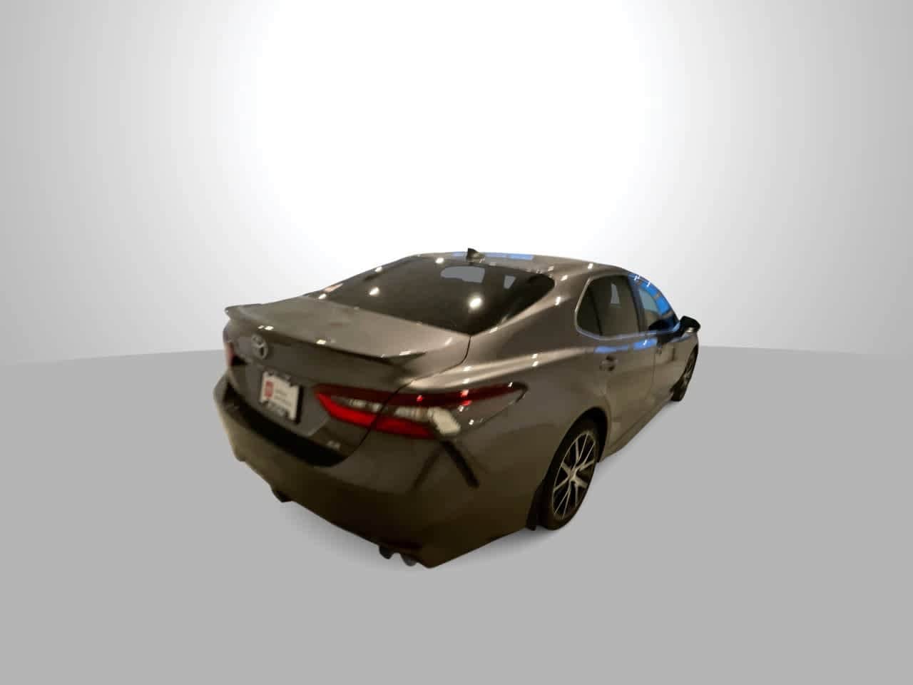 Thumbnail: 2022 Toyota Camry - 8