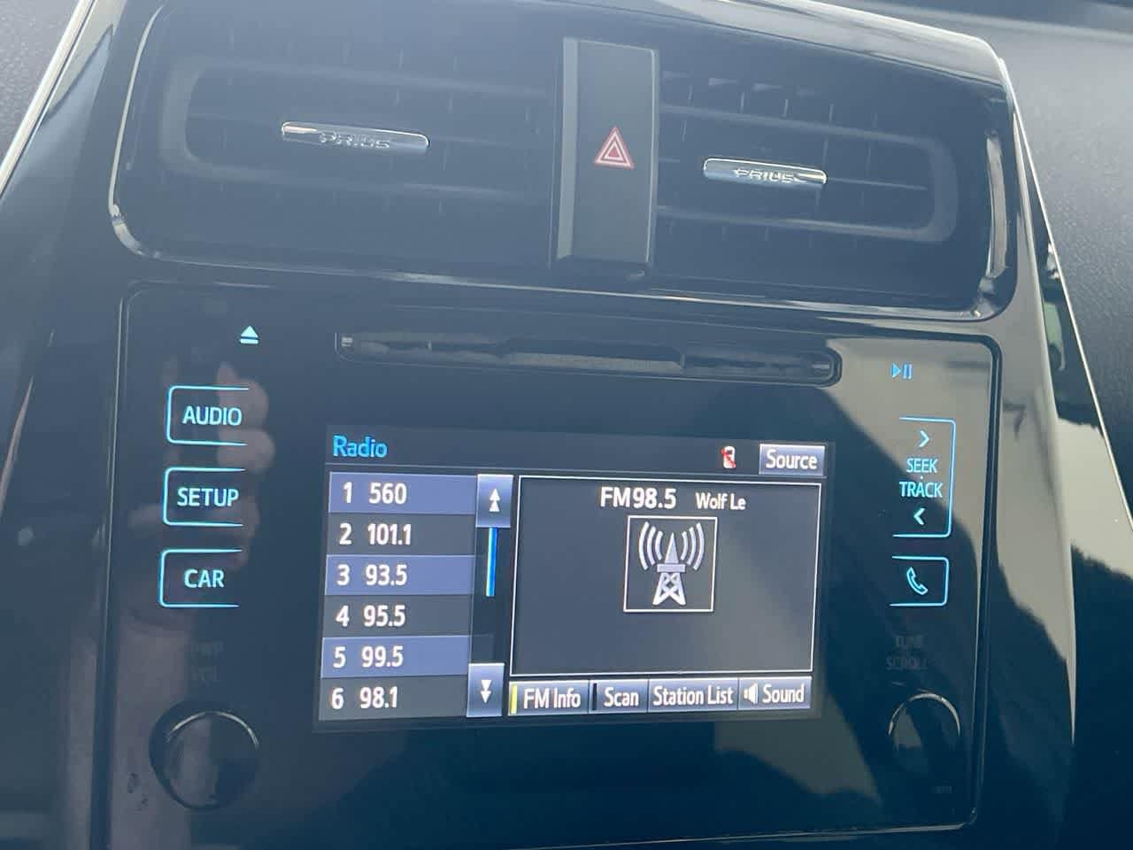 Thumbnail: 2017 Toyota Prius - 16