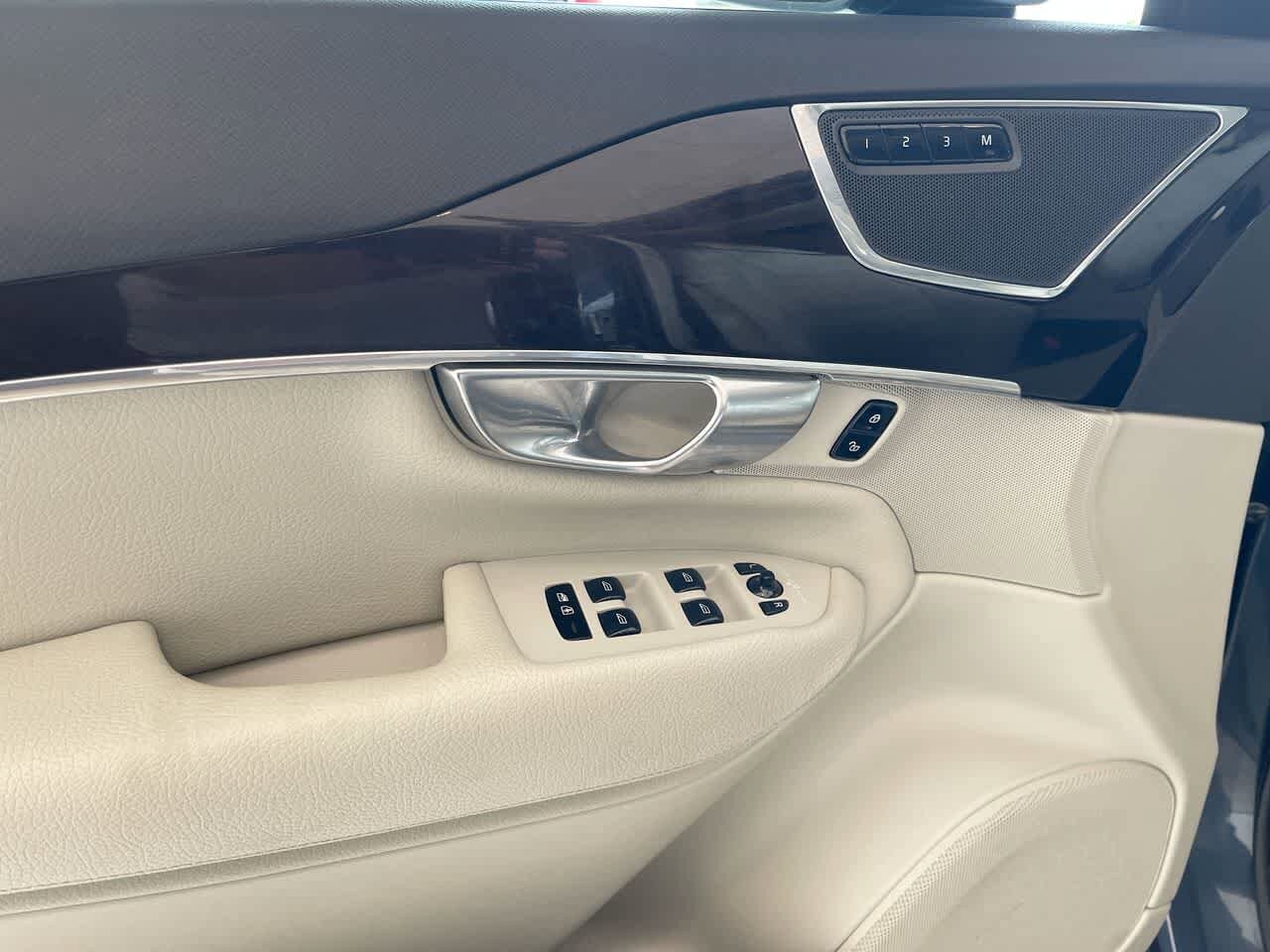 Thumbnail: 2019 Volvo XC90 - 13
