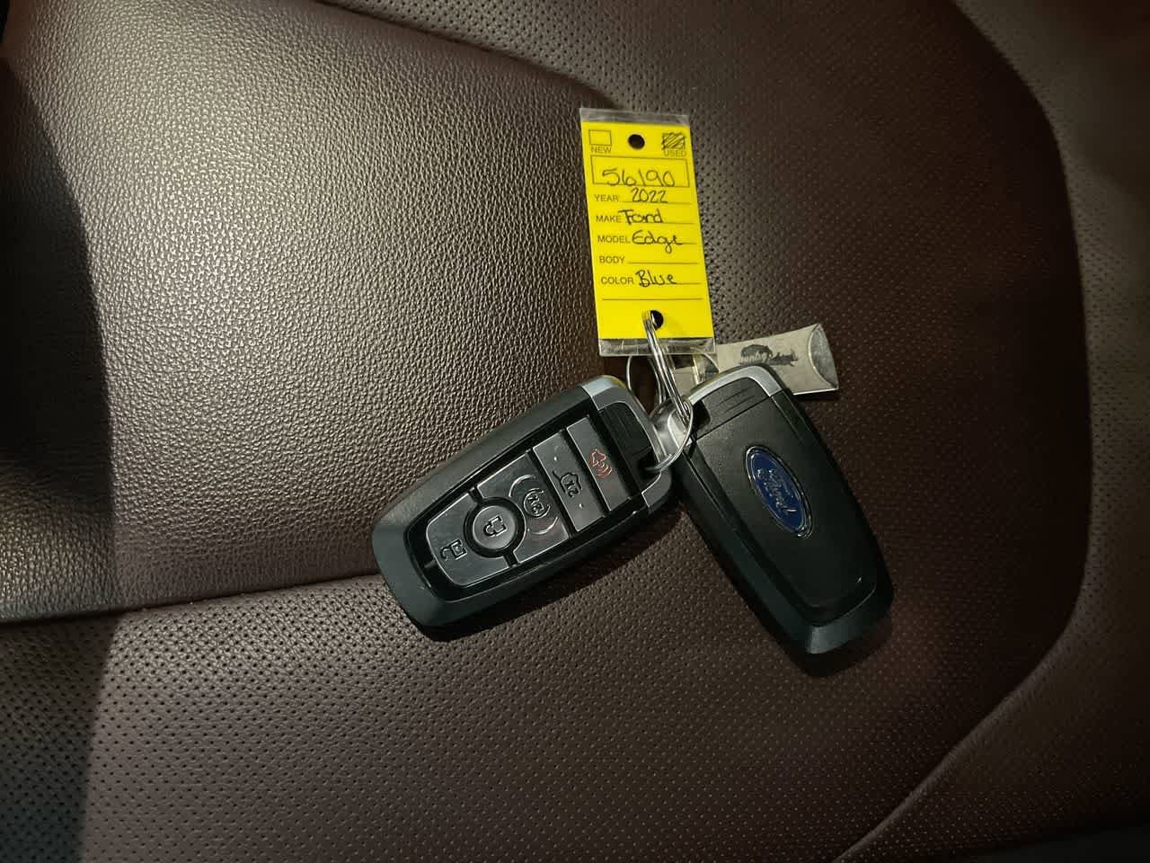 Thumbnail: 2022 Ford Edge - 26