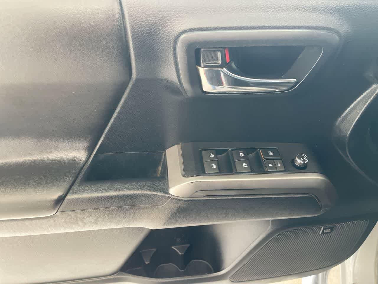 2018 Toyota Tacoma  13