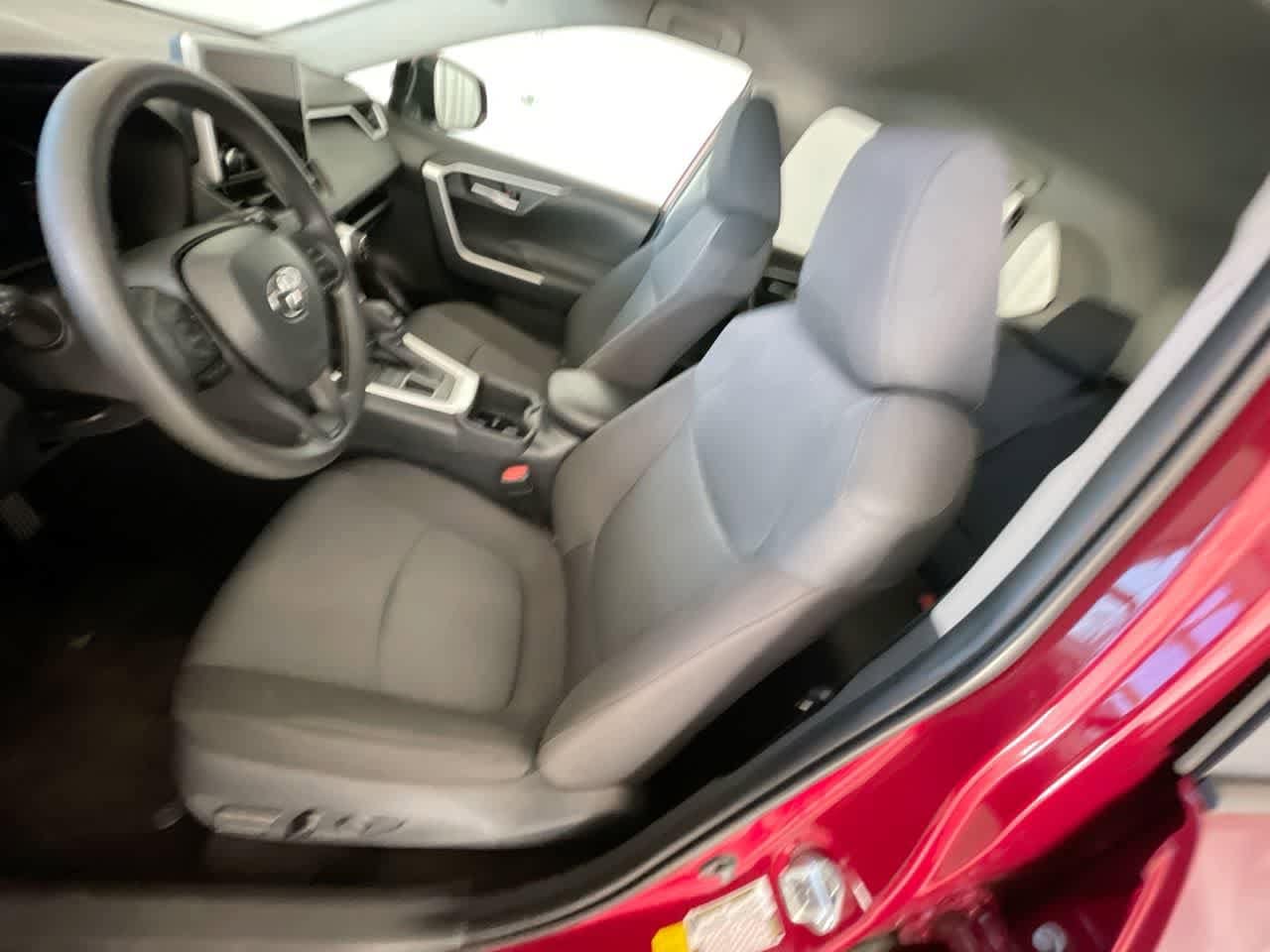 Thumbnail: 2025 Toyota RAV4 - 11