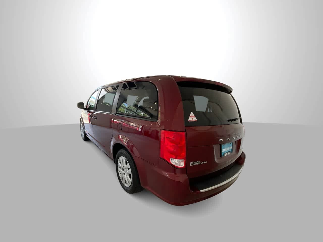 Thumbnail: 2019 Dodge Grand Caravan - 6