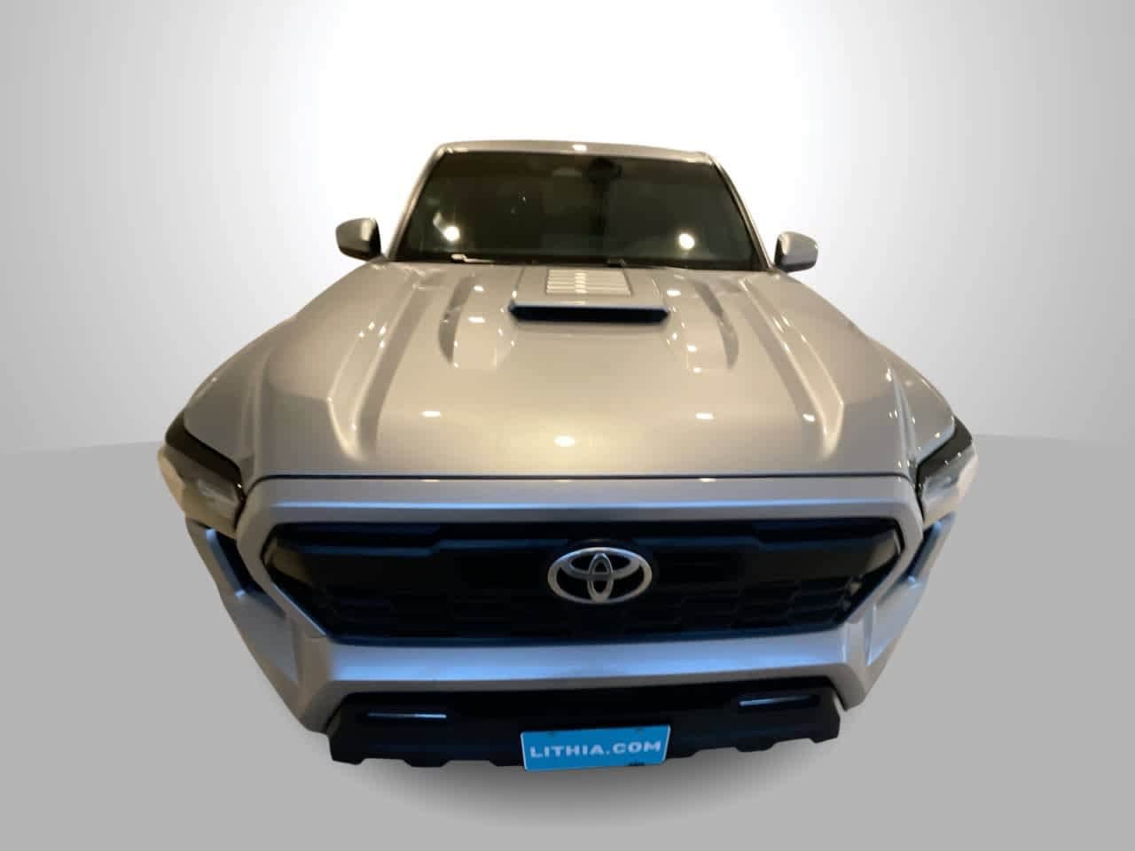 Thumbnail: 2024 Toyota Tacoma - 3