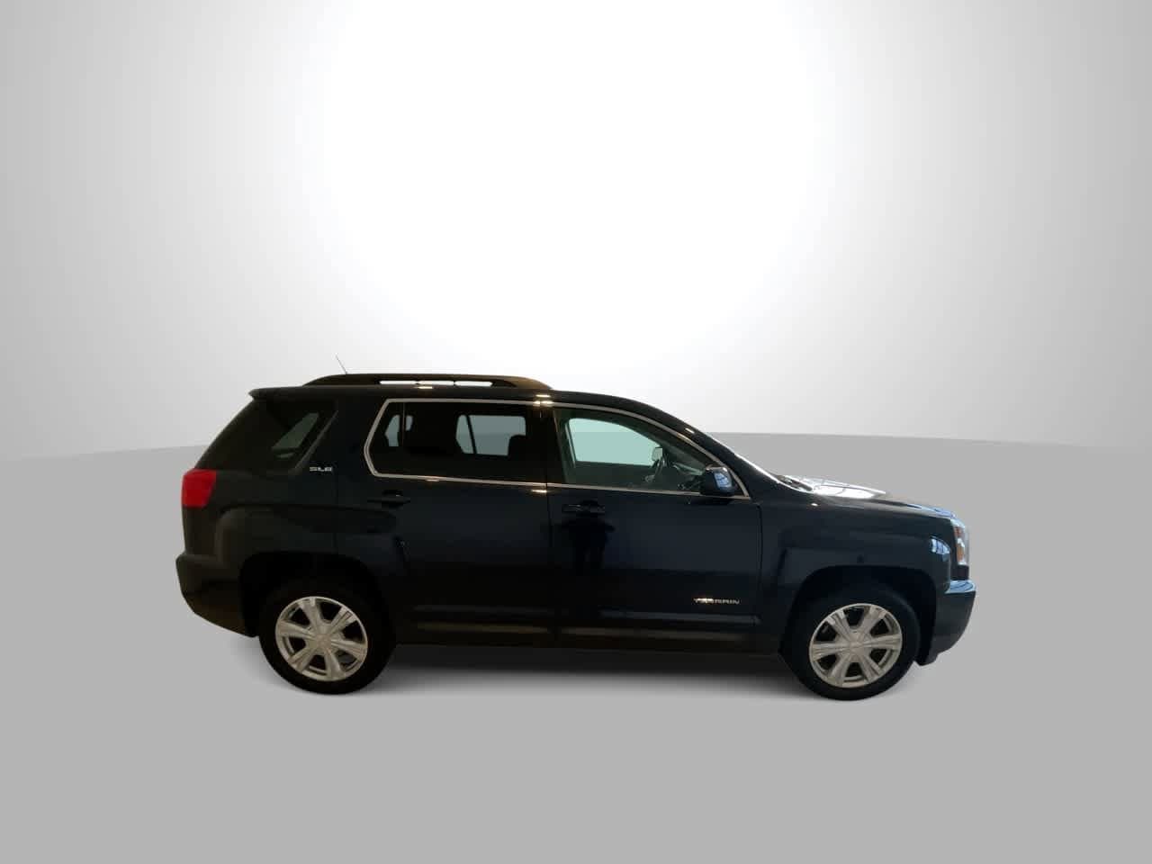 Thumbnail: 2017 GMC Terrain - 9