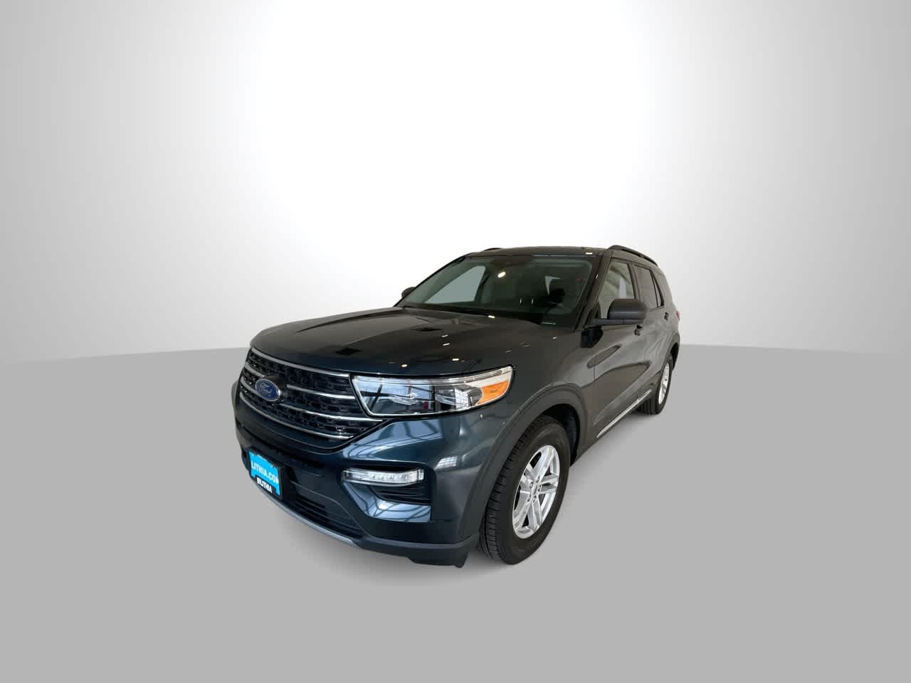 Thumbnail: 2022 Ford Explorer - 4