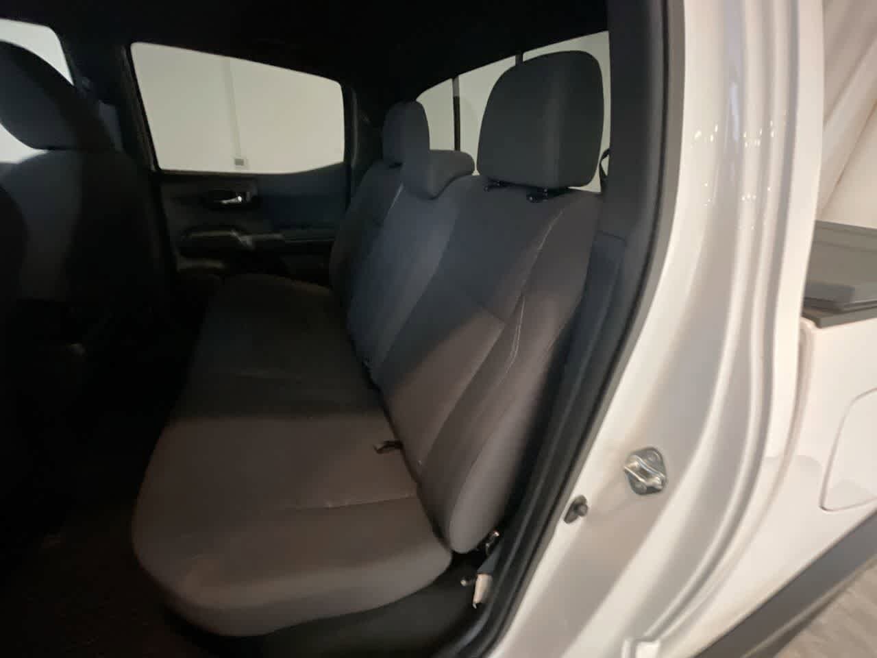 Thumbnail: 2018 Toyota Tacoma - 22