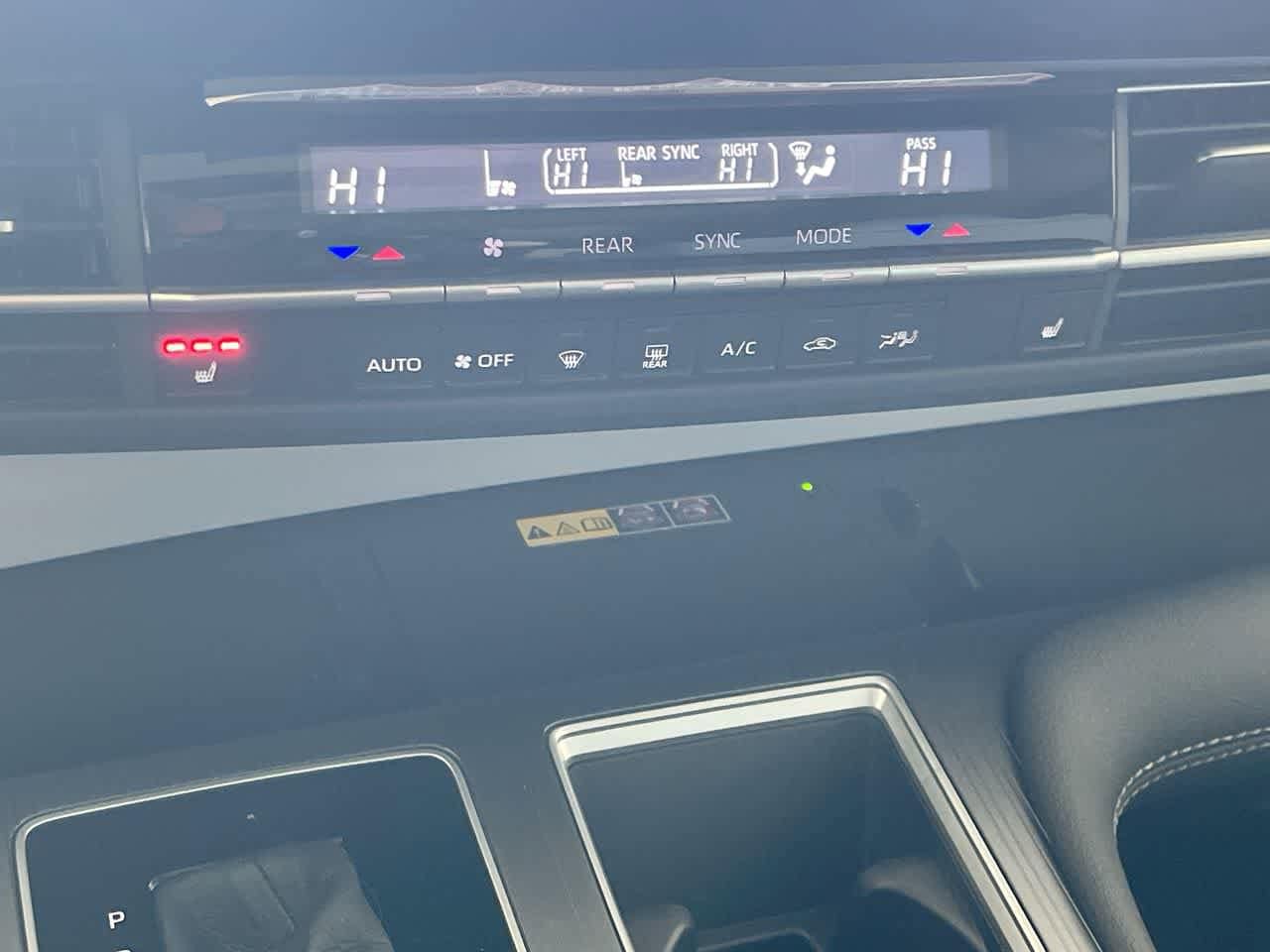 Thumbnail: 2025 Toyota Sienna - 19