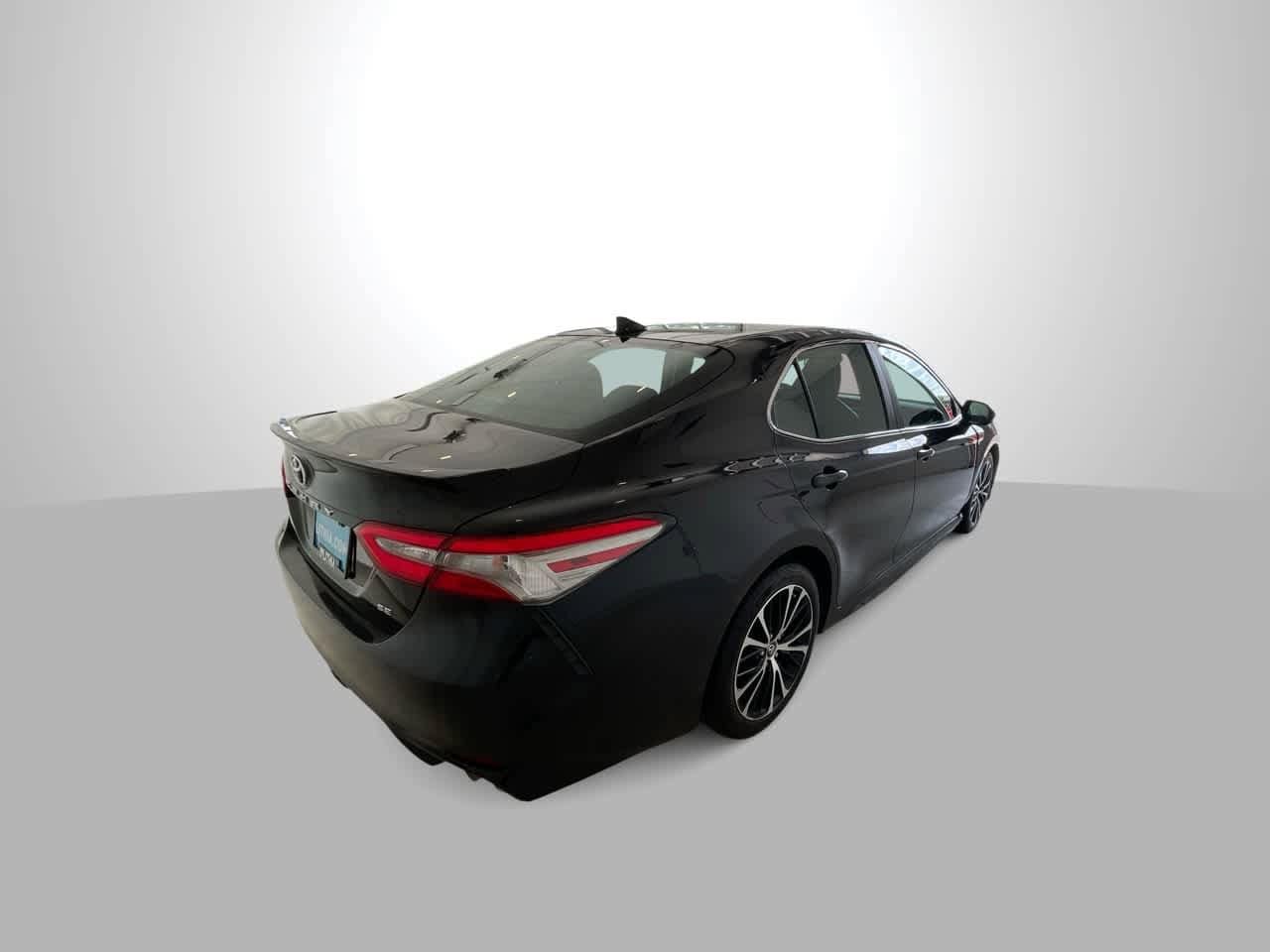 Thumbnail: 2019 Toyota Camry - 8