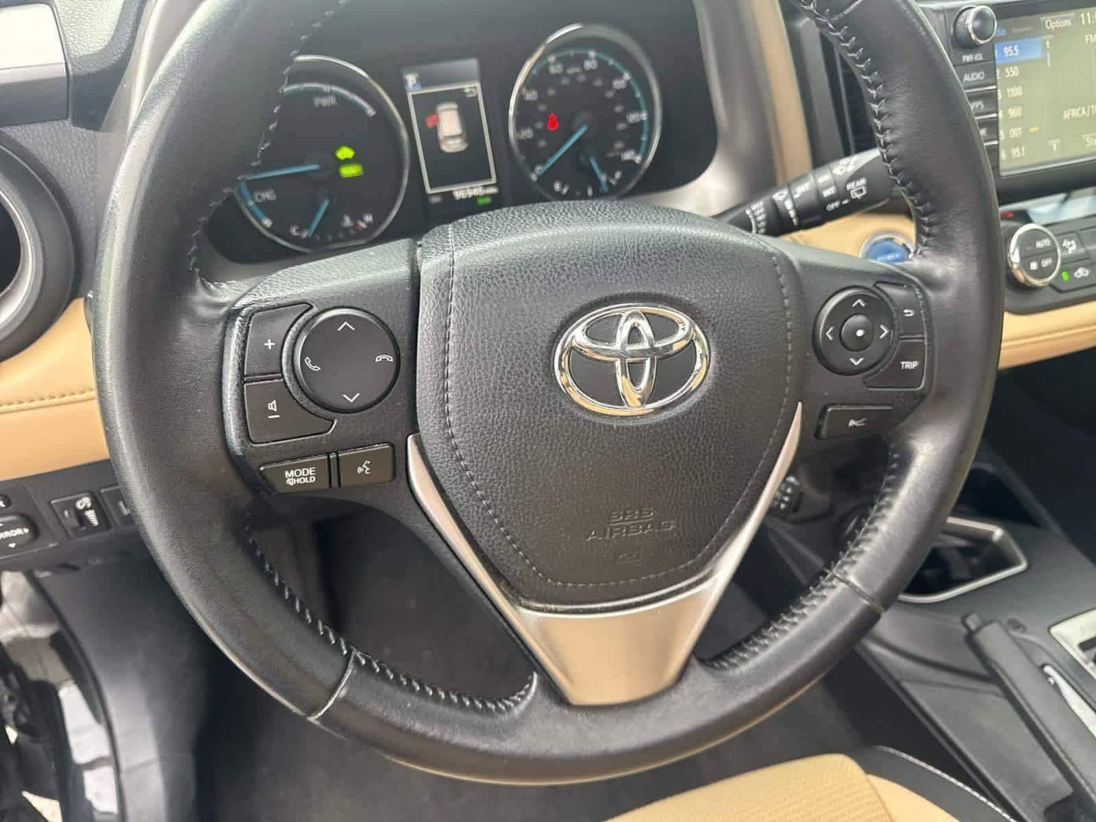 Thumbnail: 2016 Toyota RAV4 - 41