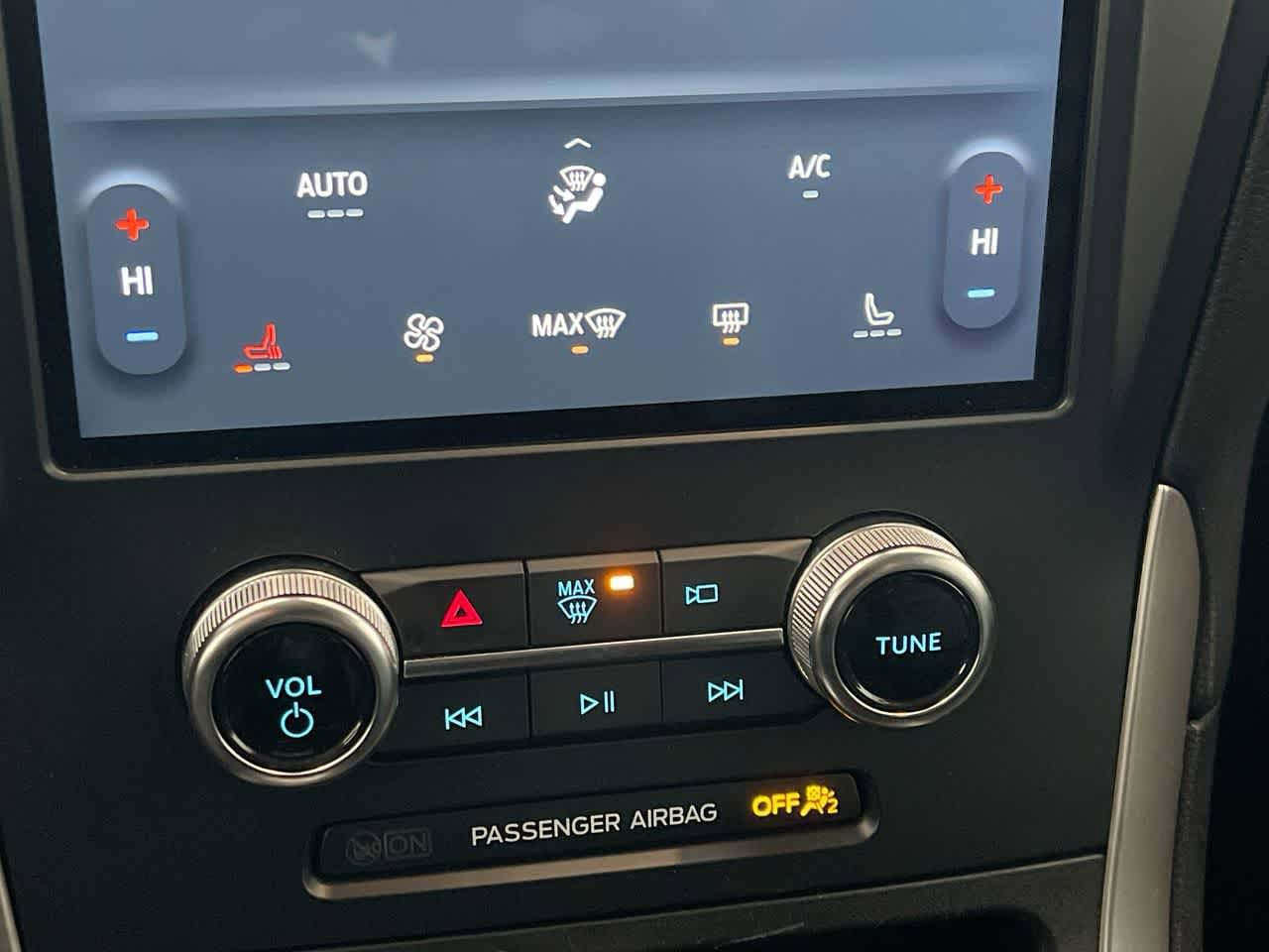 Thumbnail: 2024 Ford Edge - 18