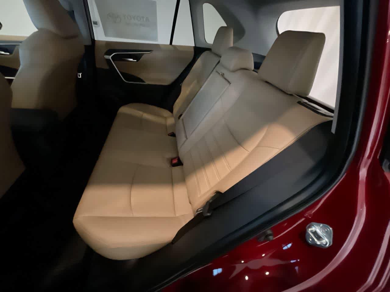 Thumbnail: 2025 Toyota RAV4 - 23