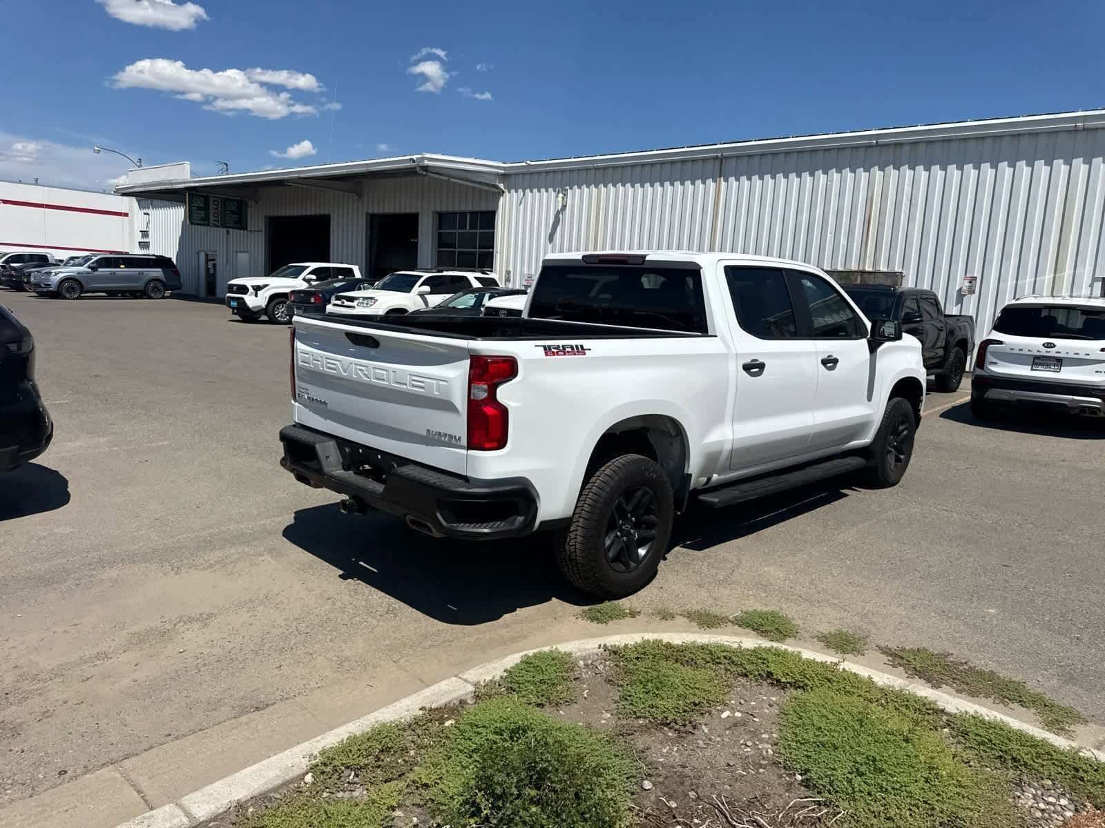 Thumbnail: 2021 Chevrolet Silverado 1500 - 11