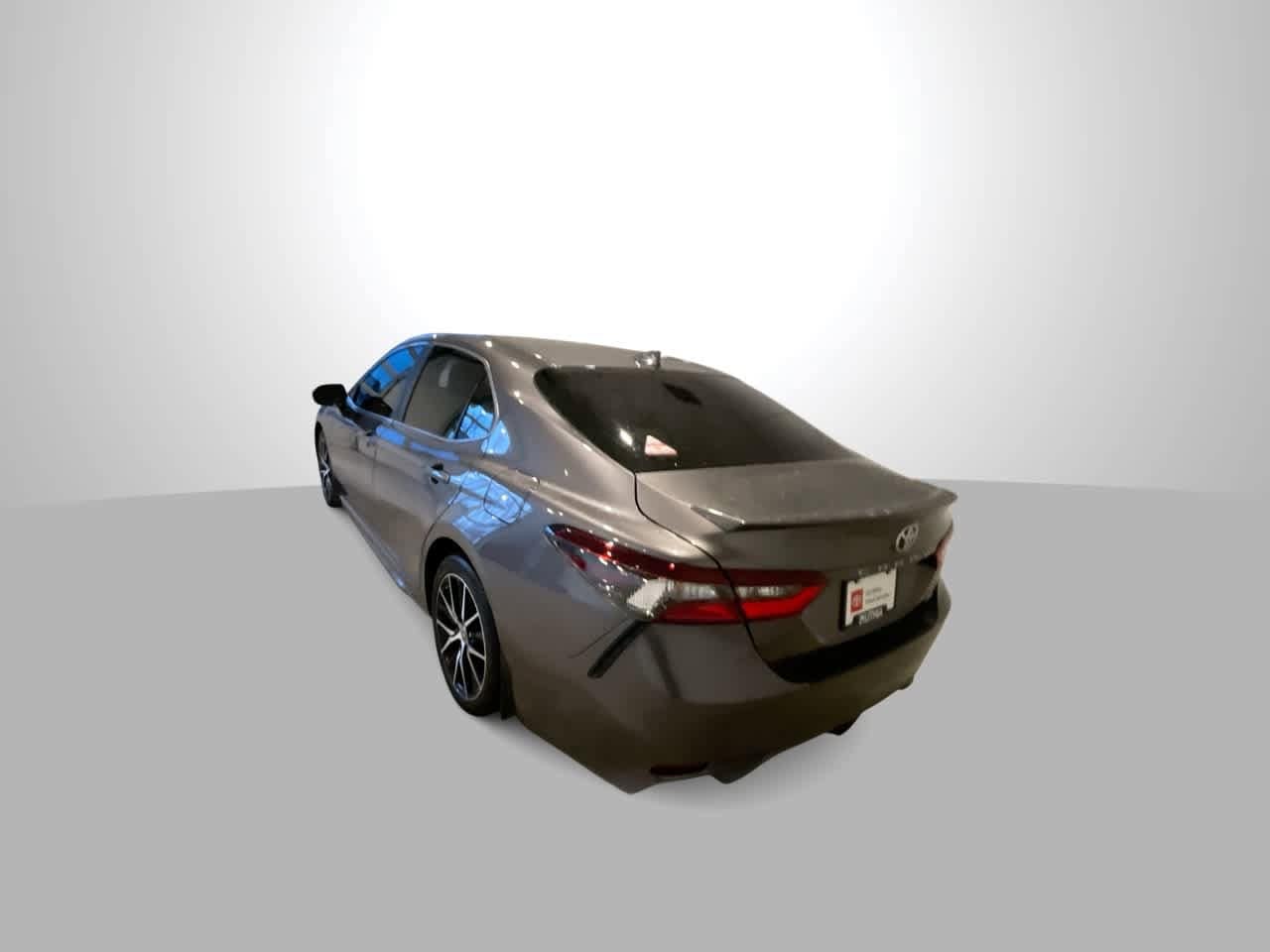 Thumbnail: 2022 Toyota Camry - 6