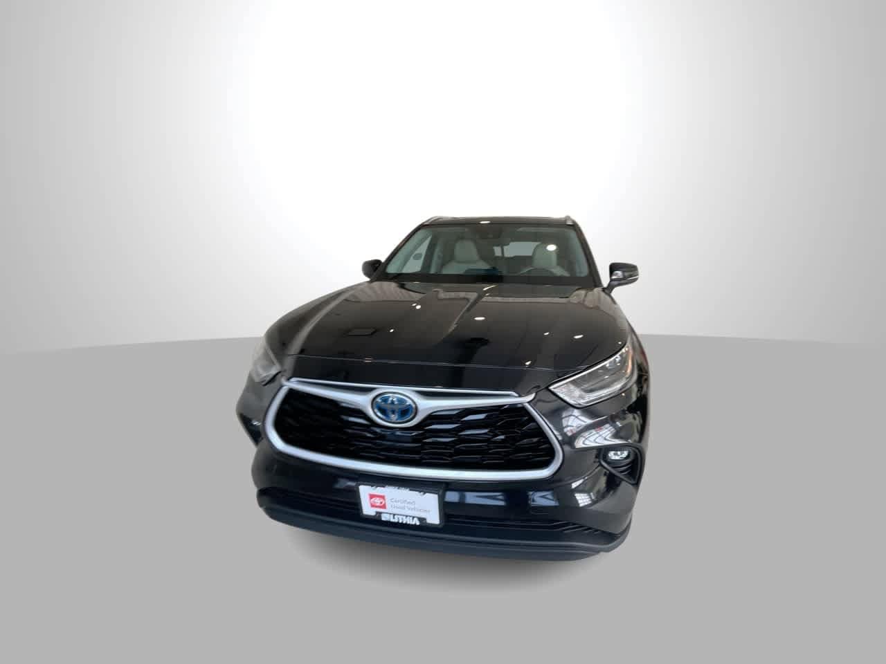 Thumbnail: 2021 Toyota Highlander - 3