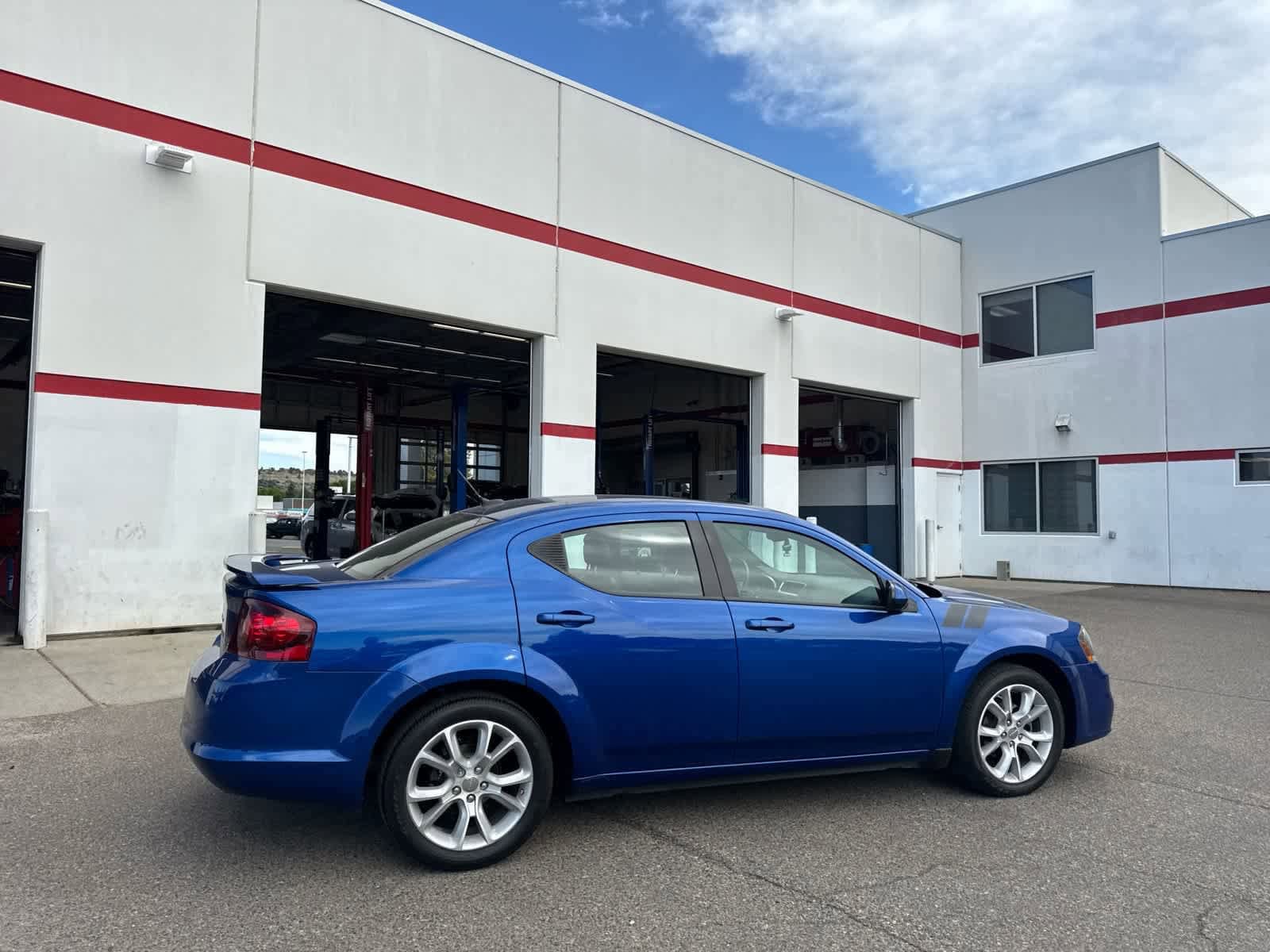 Thumbnail: 2014 Dodge Avenger - 7