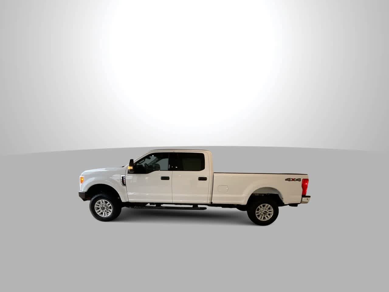 Thumbnail: 2017 Ford Econoline - 5