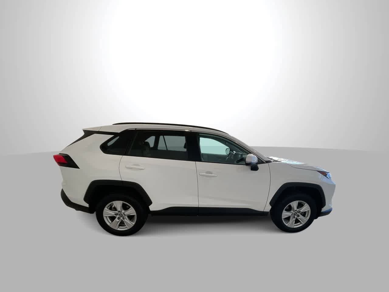 Thumbnail: 2021 Toyota RAV4 - 9