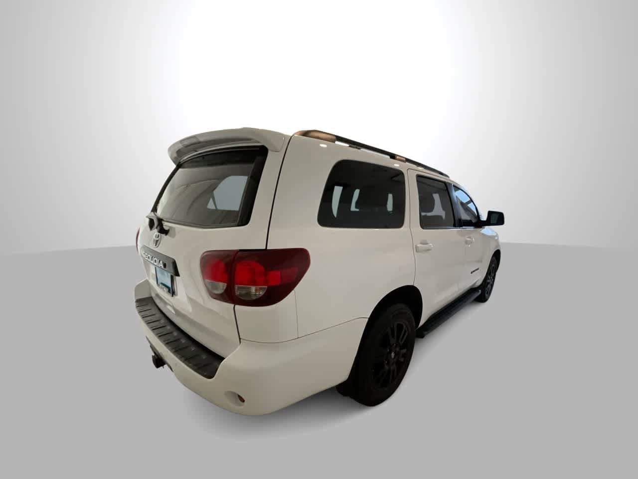 Thumbnail: 2019 Toyota Sequoia - 8