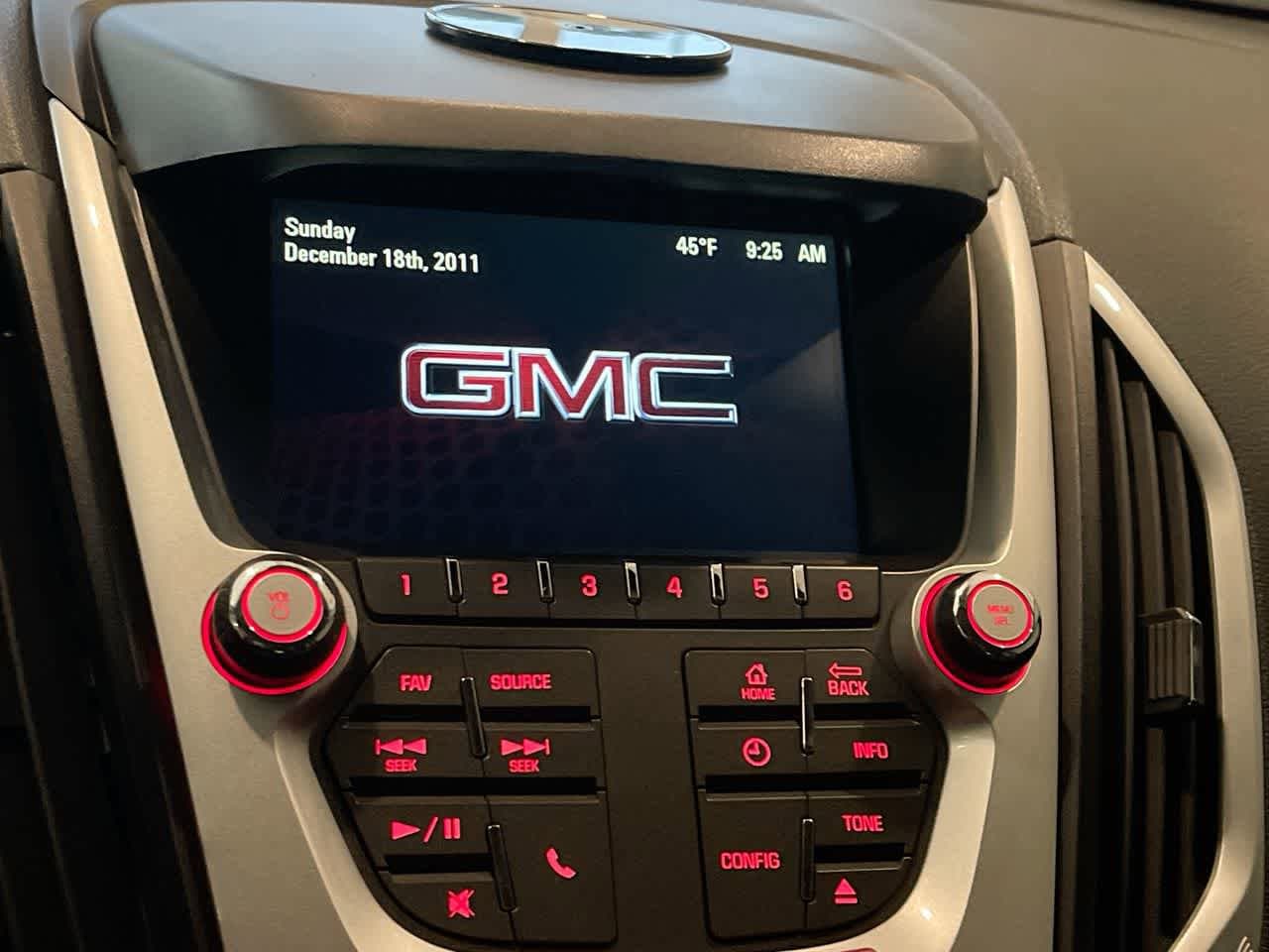 Thumbnail: 2012 GMC Terrain - 16