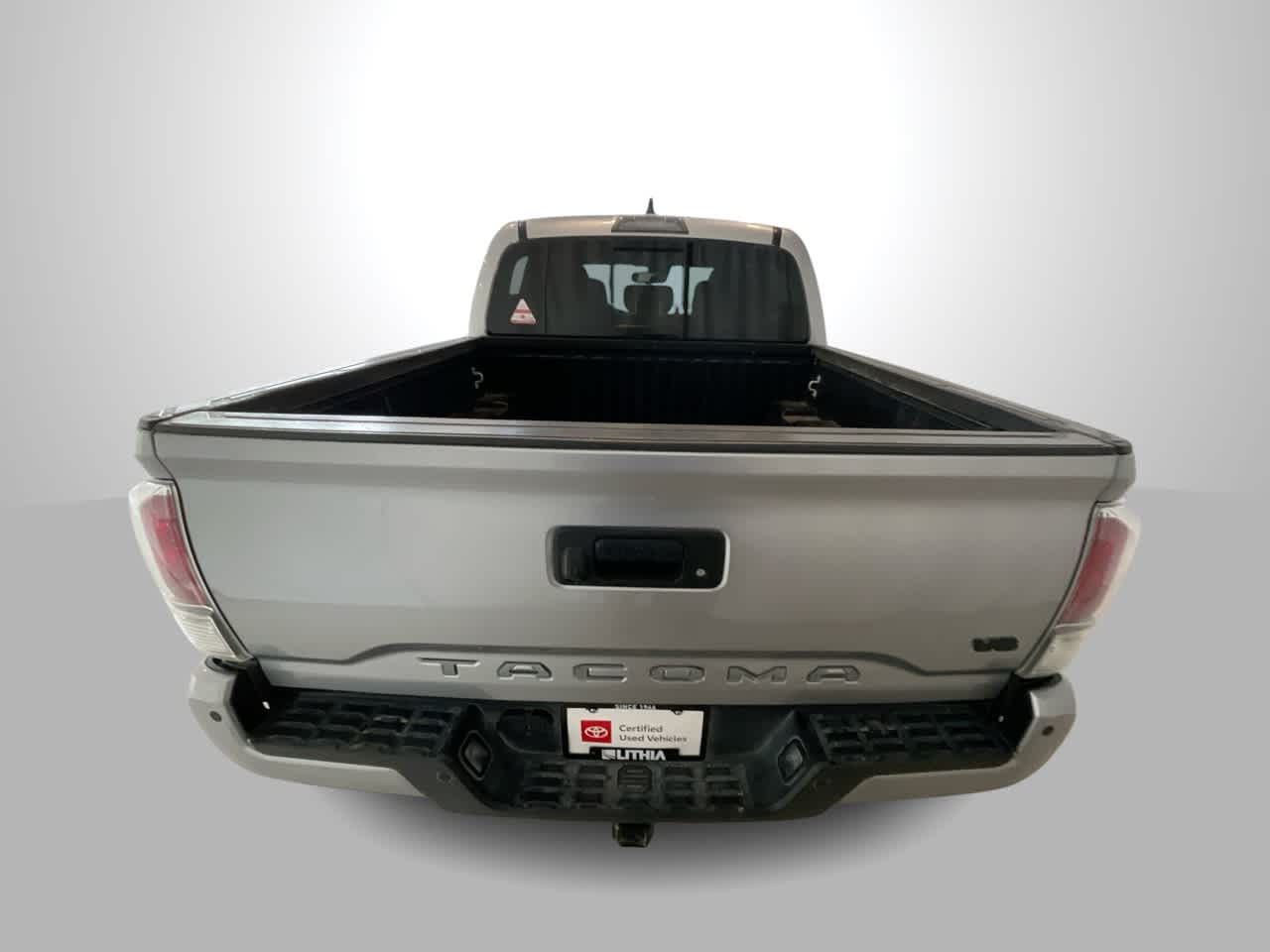 Thumbnail: 2021 Toyota Tacoma - 7