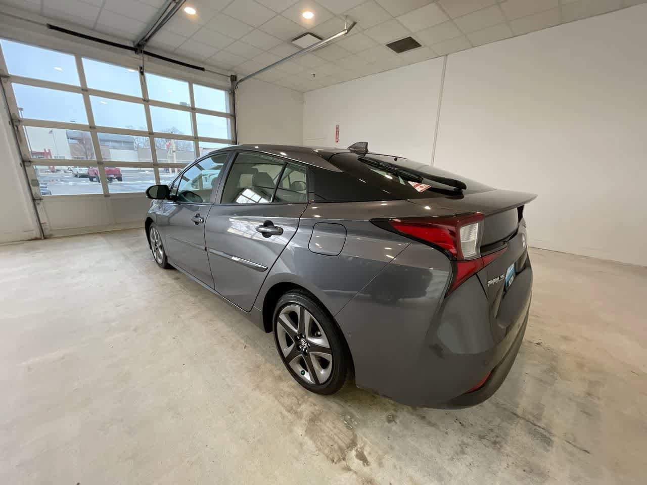 Thumbnail: 2020 Toyota Prius - 28
