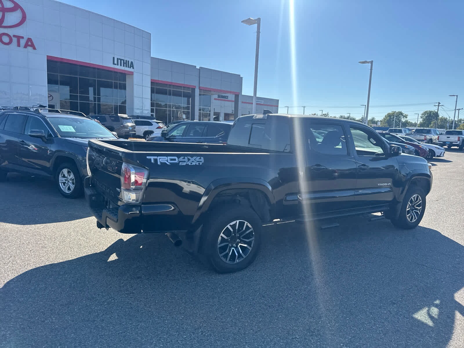 2023 Toyota Tacoma TRD Sport Double Cab V6 photo 3